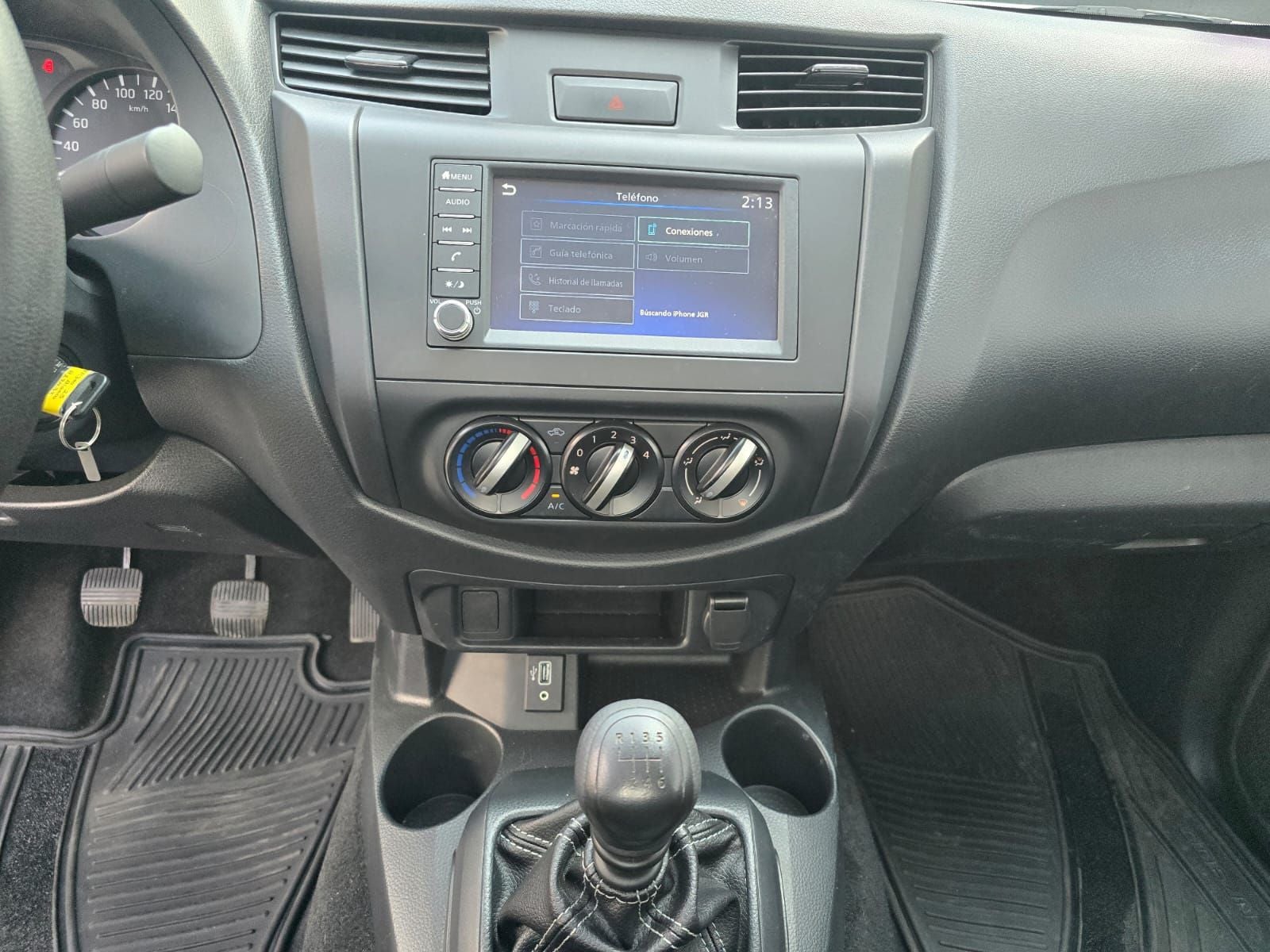 2025 Nissan NP300 2.5 Chasis AC VDC Mt