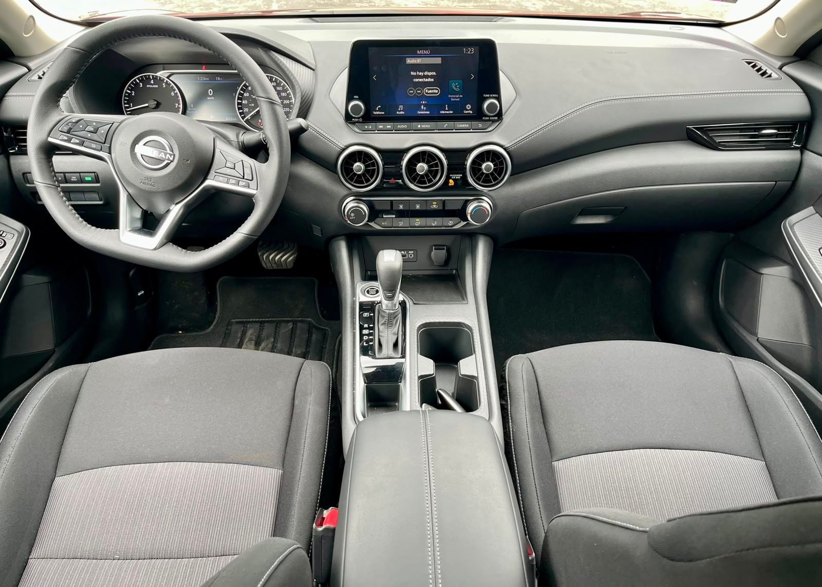 2025 Nissan Kicks 2.0 Platinum At