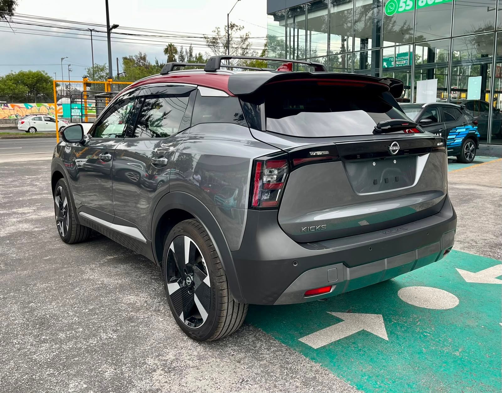 2025 Nissan Kicks 2.0 Platinum At