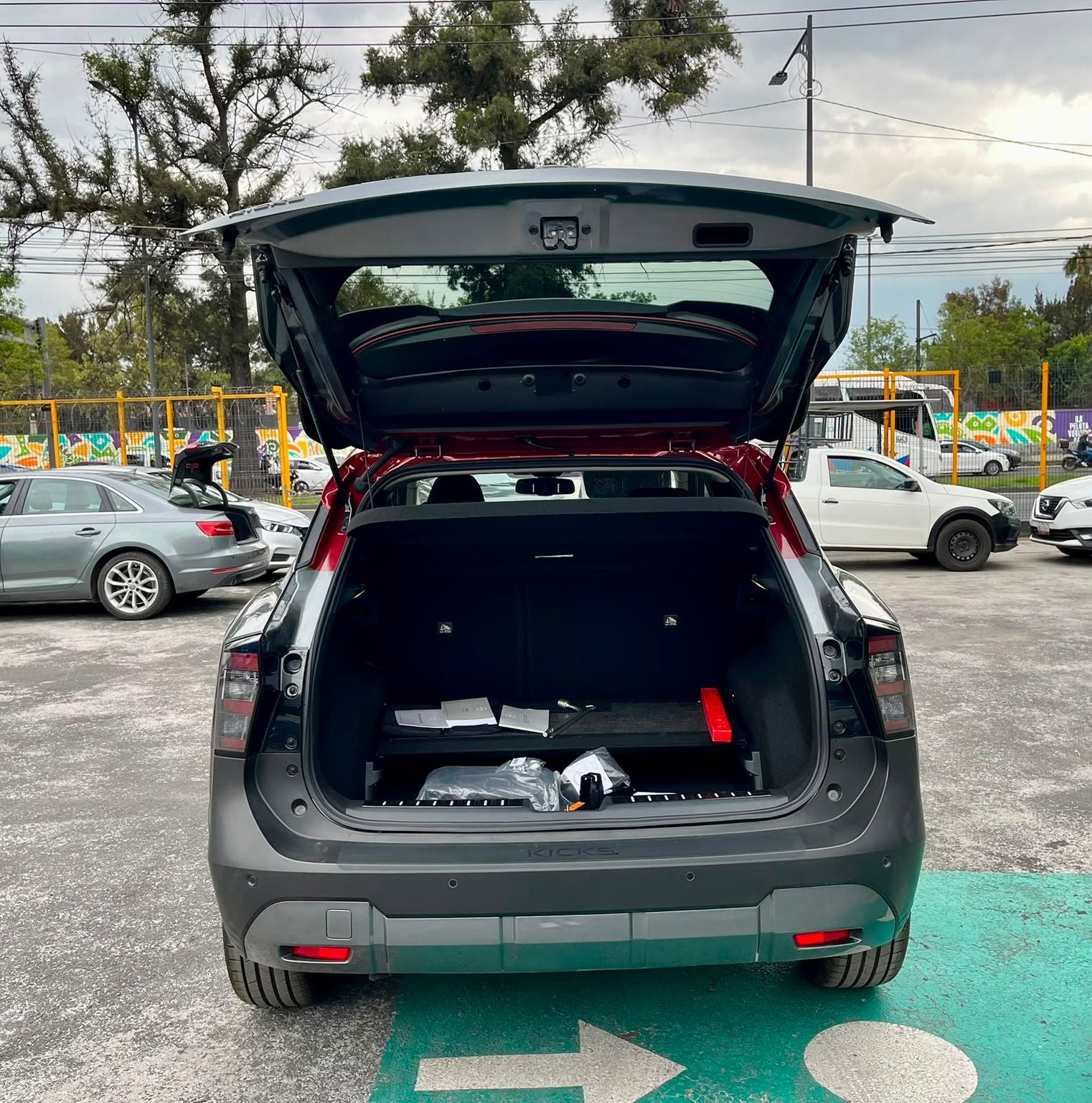 2025 Nissan Kicks 2.0 Platinum At