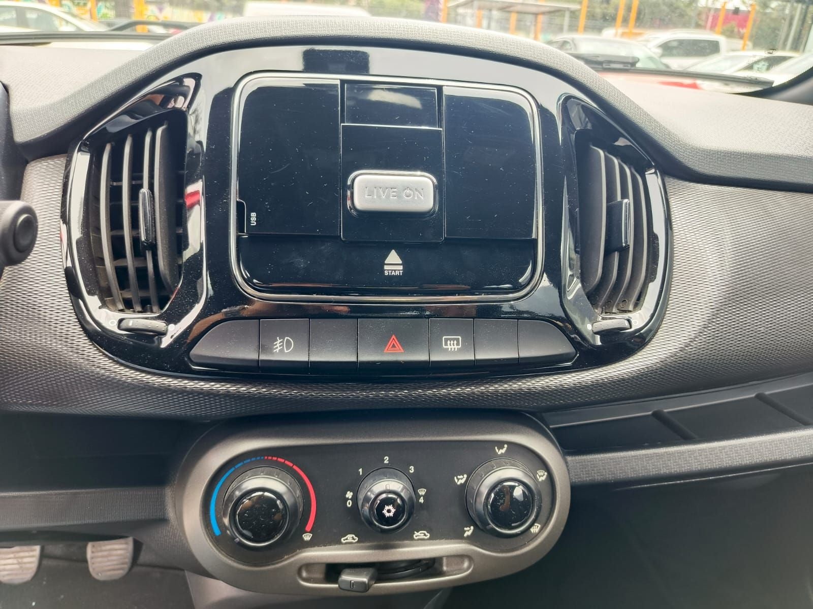 2018 FIAT Uno 1.4 Sporting Mt