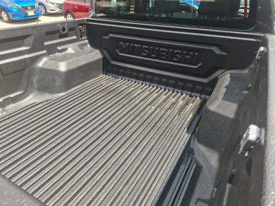2025 Mitsubishi L200 2.4 Glx Cabina Doble 4x2 Mt