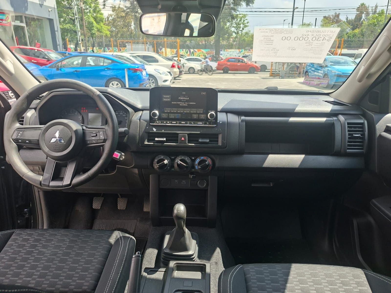 2025 Mitsubishi L200 2.4 Glx Cabina Doble 4x2 Mt
