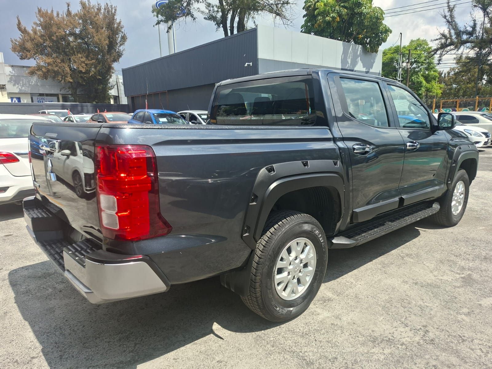 2025 Mitsubishi L200 2.4 Glx Cabina Doble 4x2 Mt