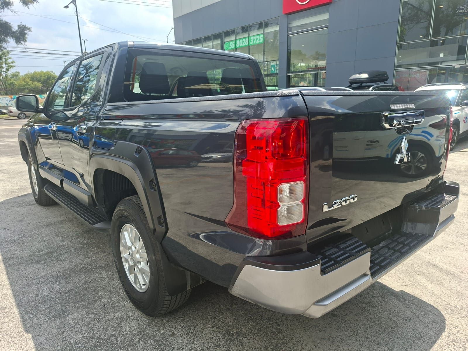 2025 Mitsubishi L200 2.4 Glx Cabina Doble 4x2 Mt
