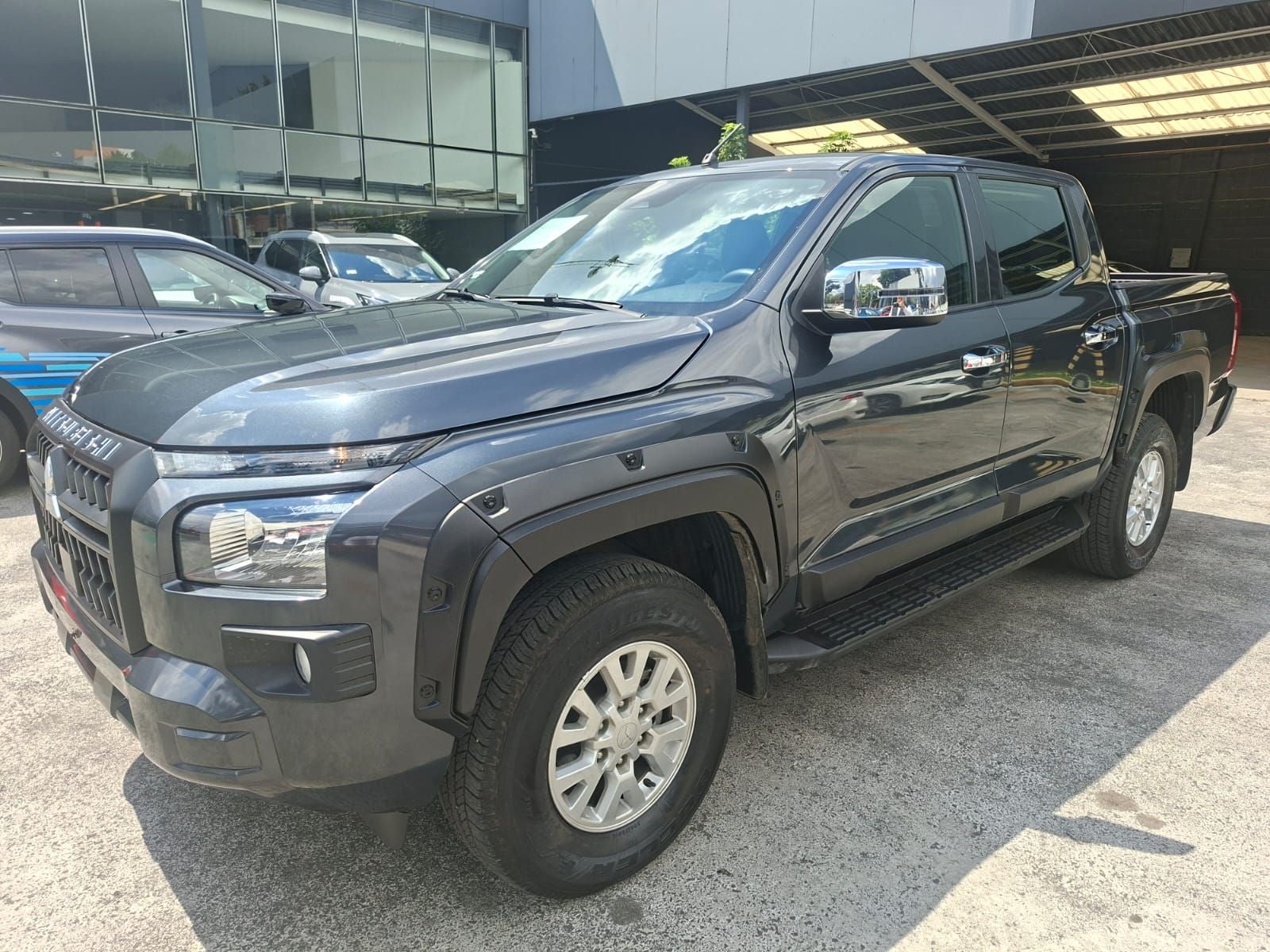 2025 Mitsubishi L200 2.4 Glx Cabina Doble 4x2 Mt