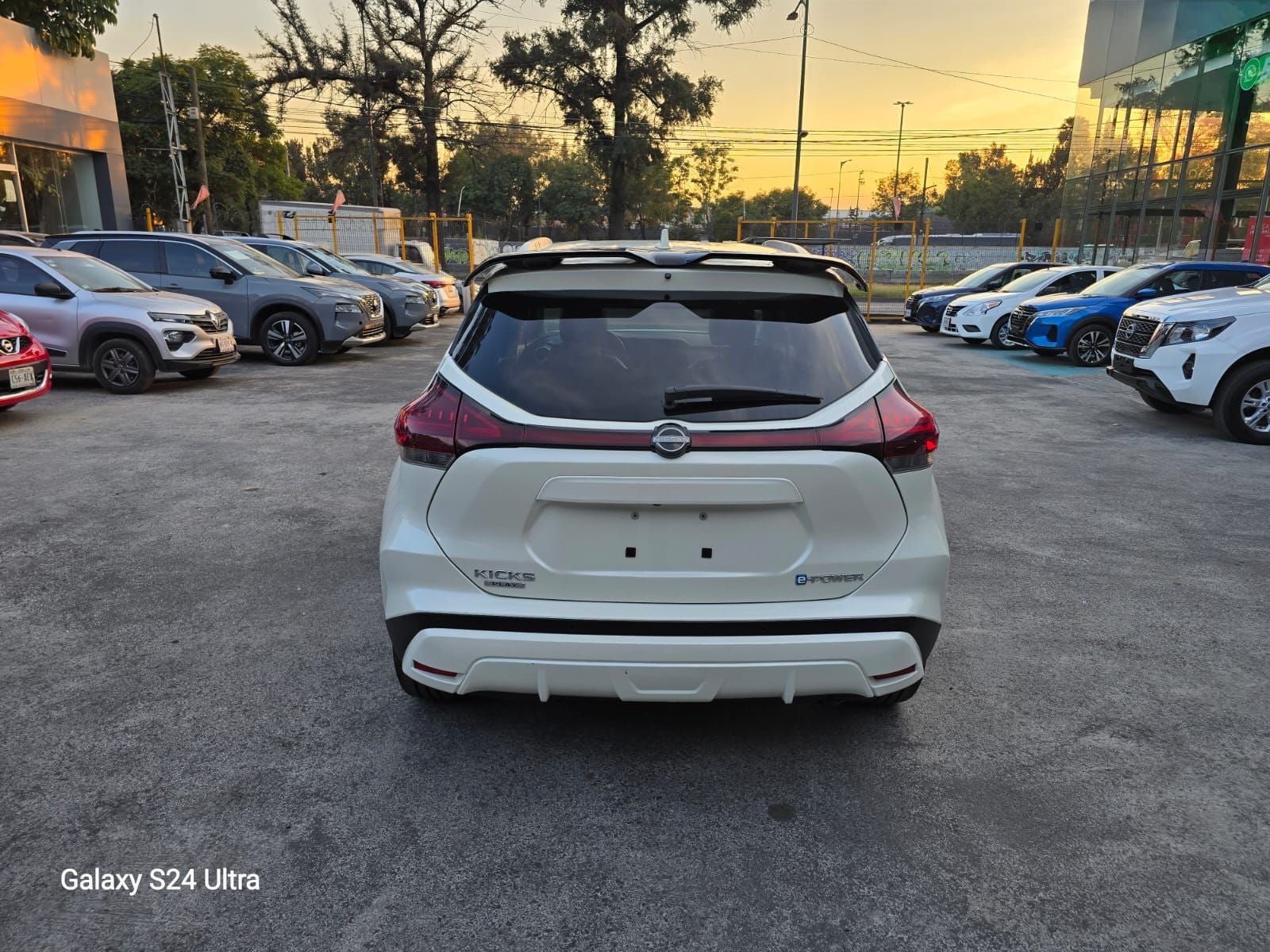 2025 Nissan Kicks E-Power Platinum At