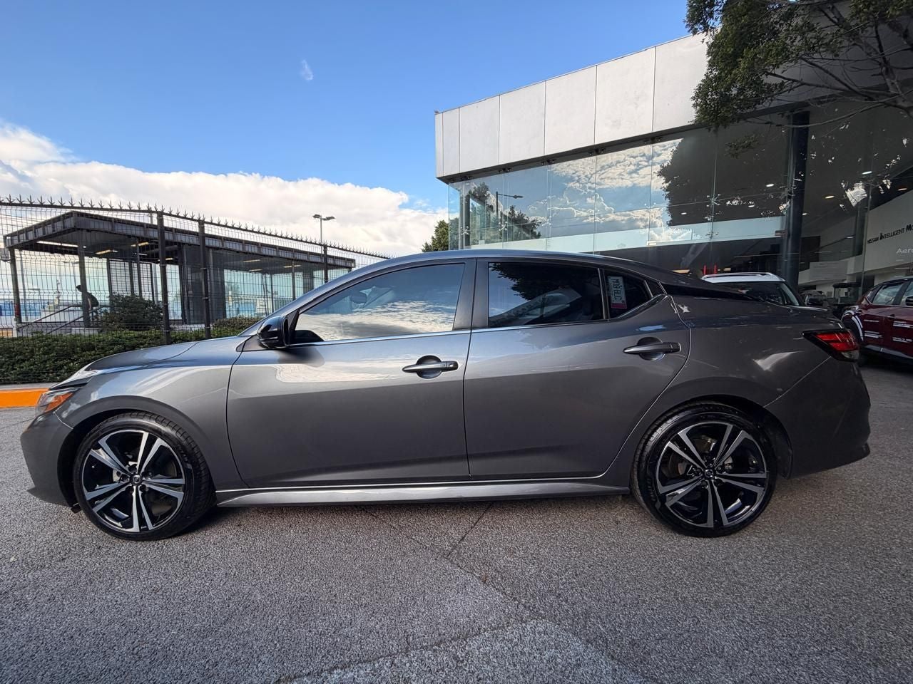 2023 Nissan Sentra 2.0 SR Platinum At