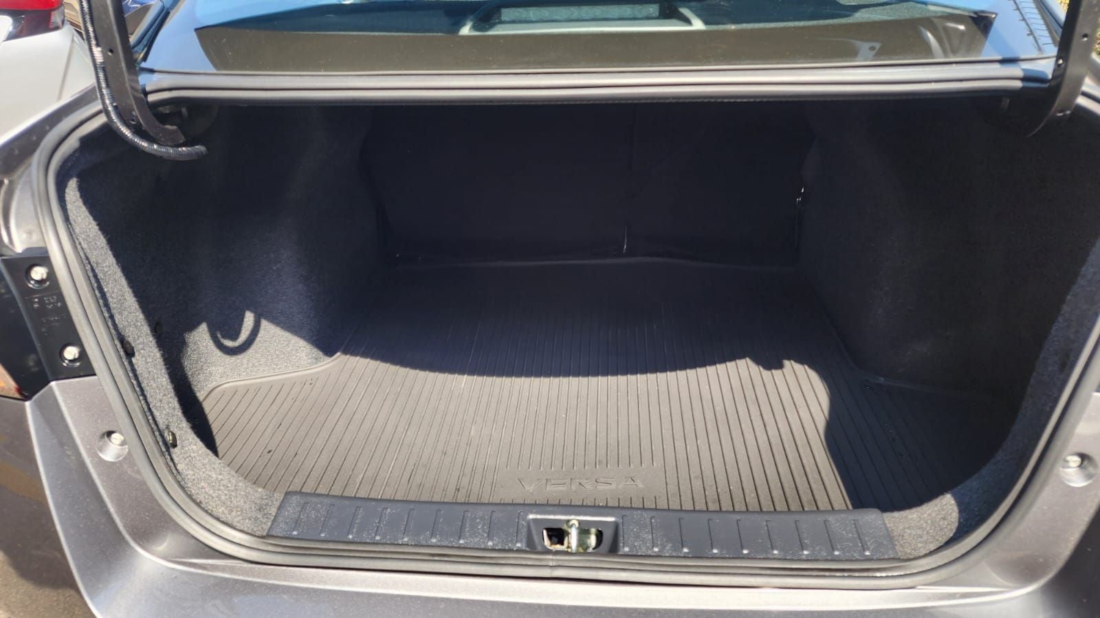 2025 Nissan Versa 1.6 Advance At