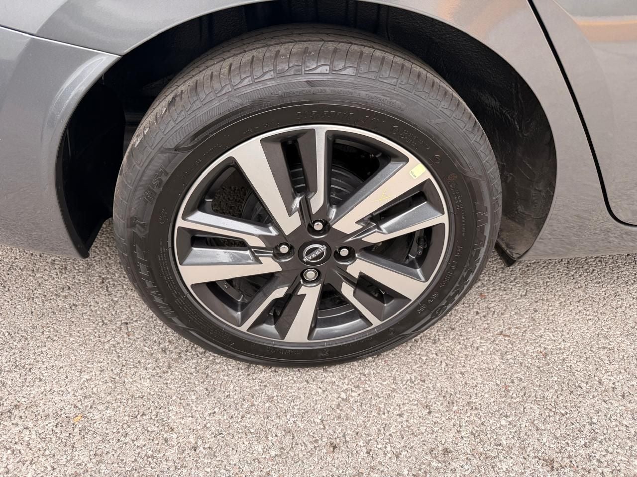 2025 Nissan Versa 1.6 Advance Mt