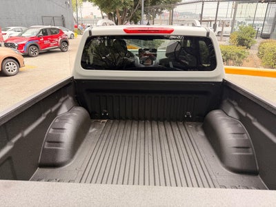 2025 Nissan Frontier 2.5 Doble Cabina LE 4x2 Mt