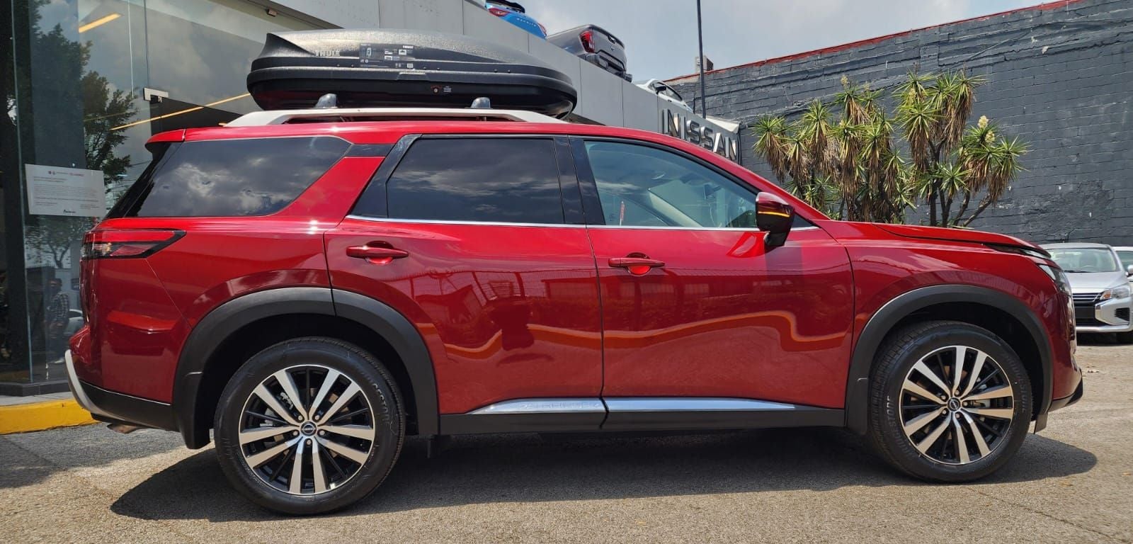 2025 Nissan Pathfinder 3.5 Platinum At