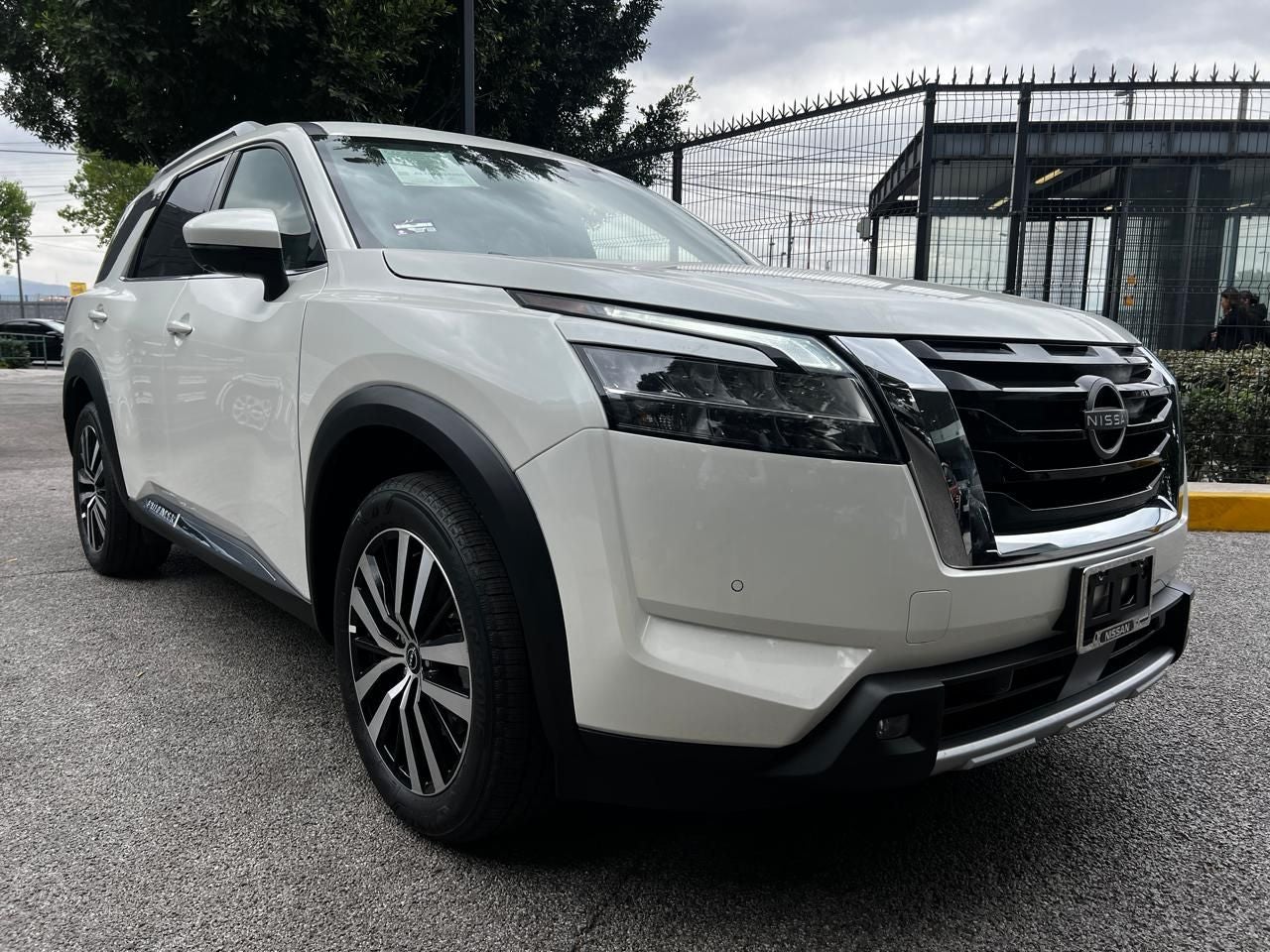 2024 Nissan Pathfinder 3.5 Platinum At