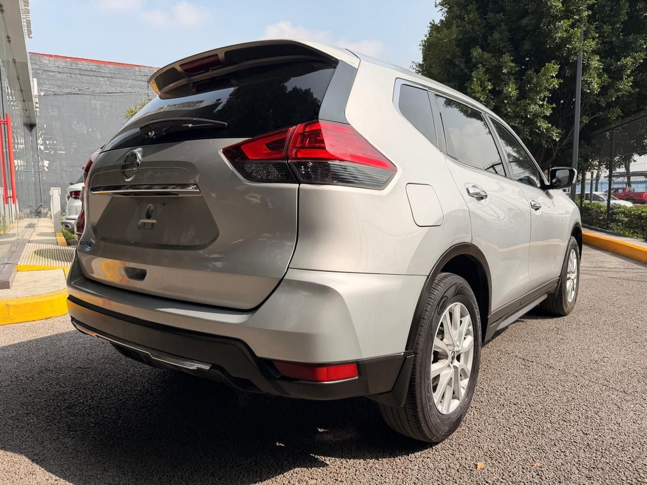 2019 Nissan X-Trail 2.5 Sense 2 Filas Cvt