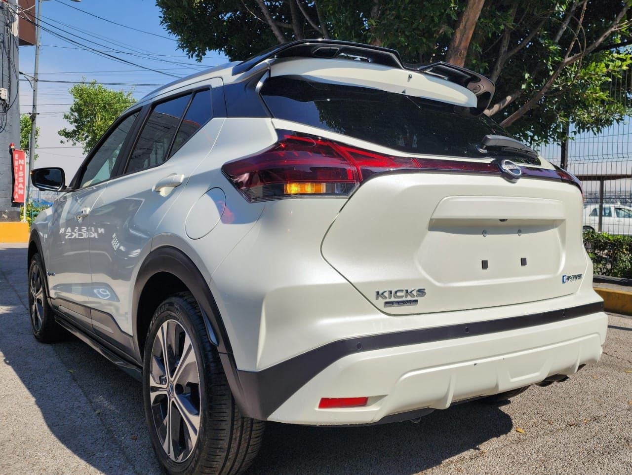 2025 Nissan Kicks E-Power Platinum At