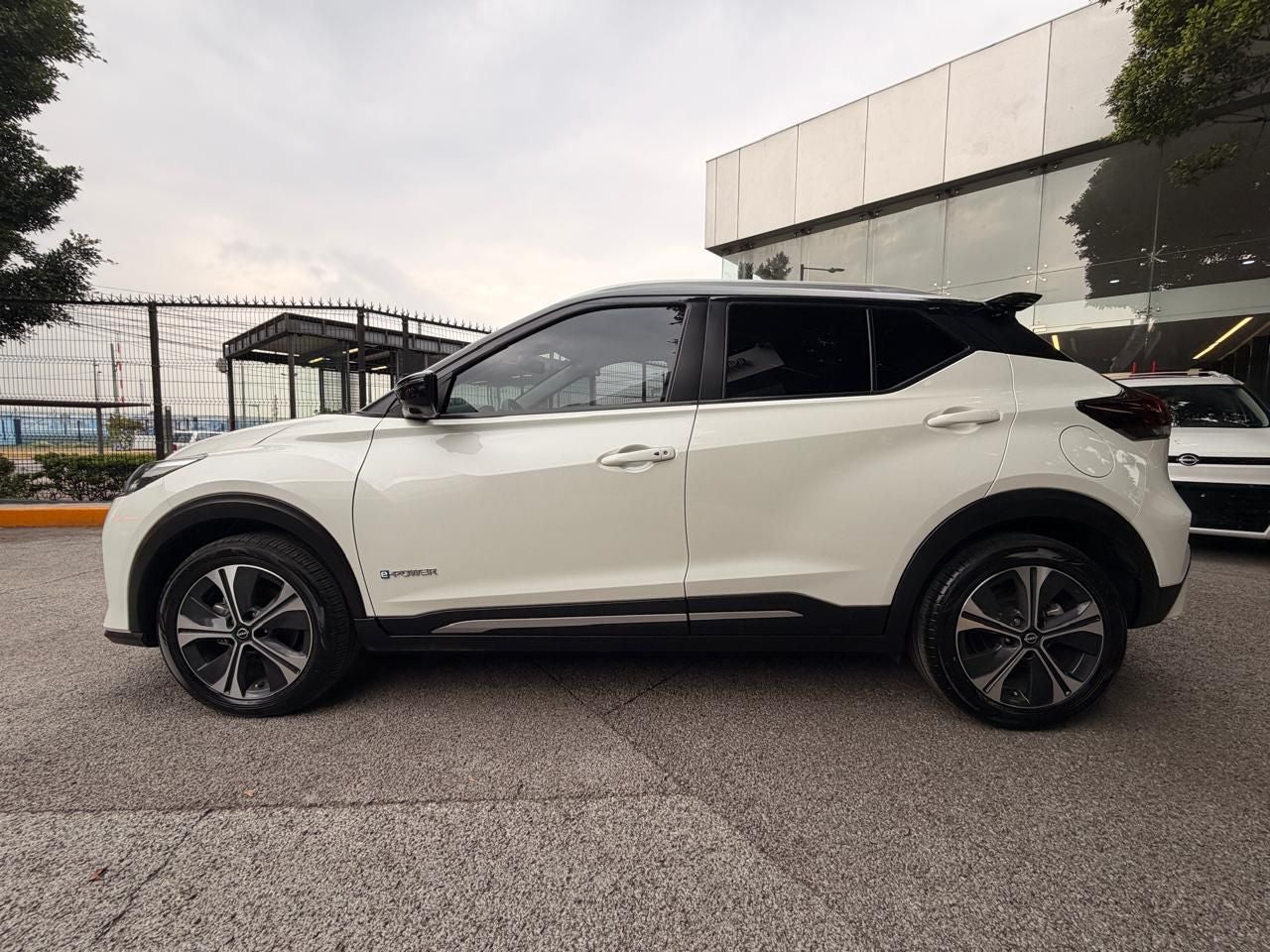 2024 Nissan Kicks E-Power Platinum At