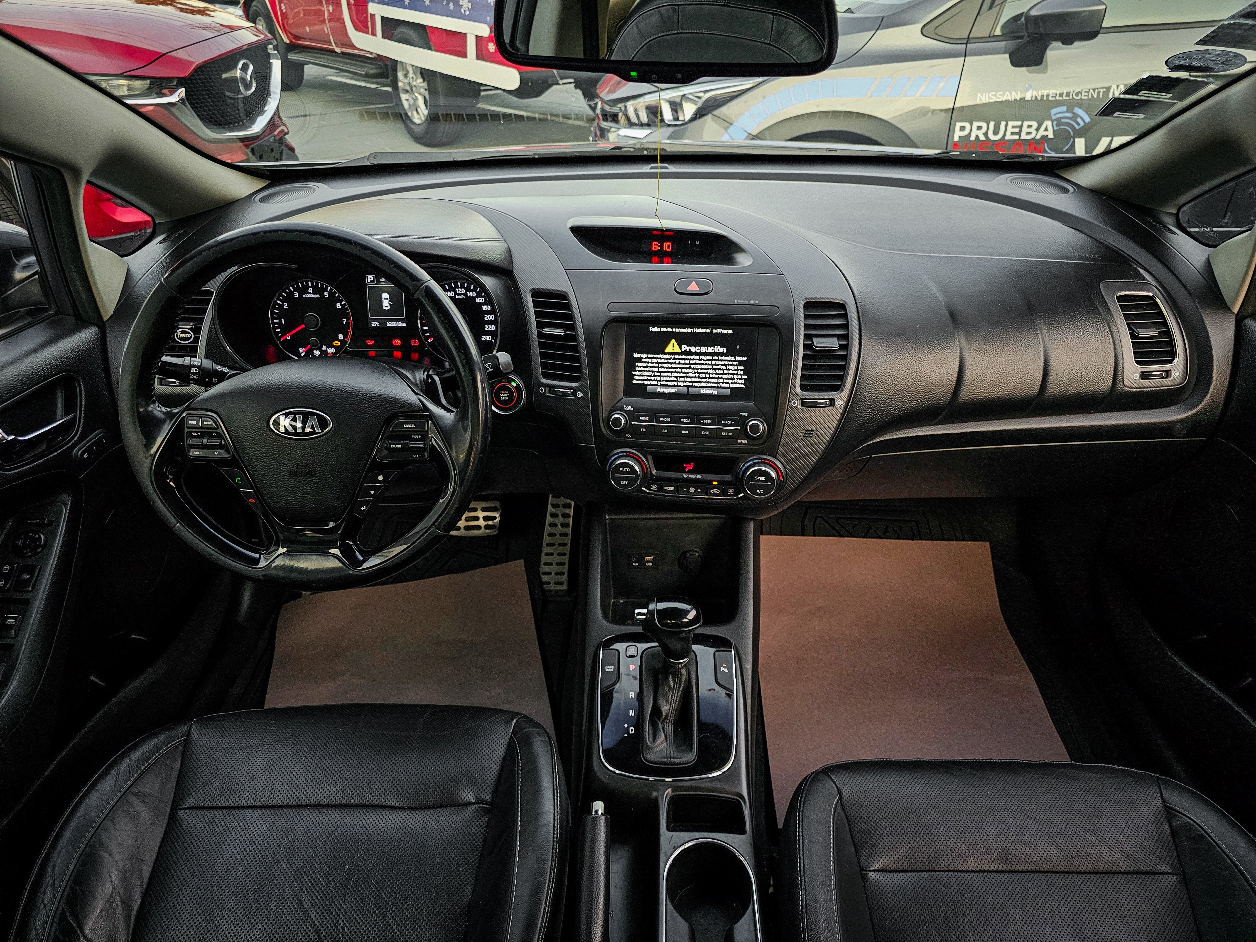 2017 Kia USADOS Forte 2.0 Hb 5 p Sx At