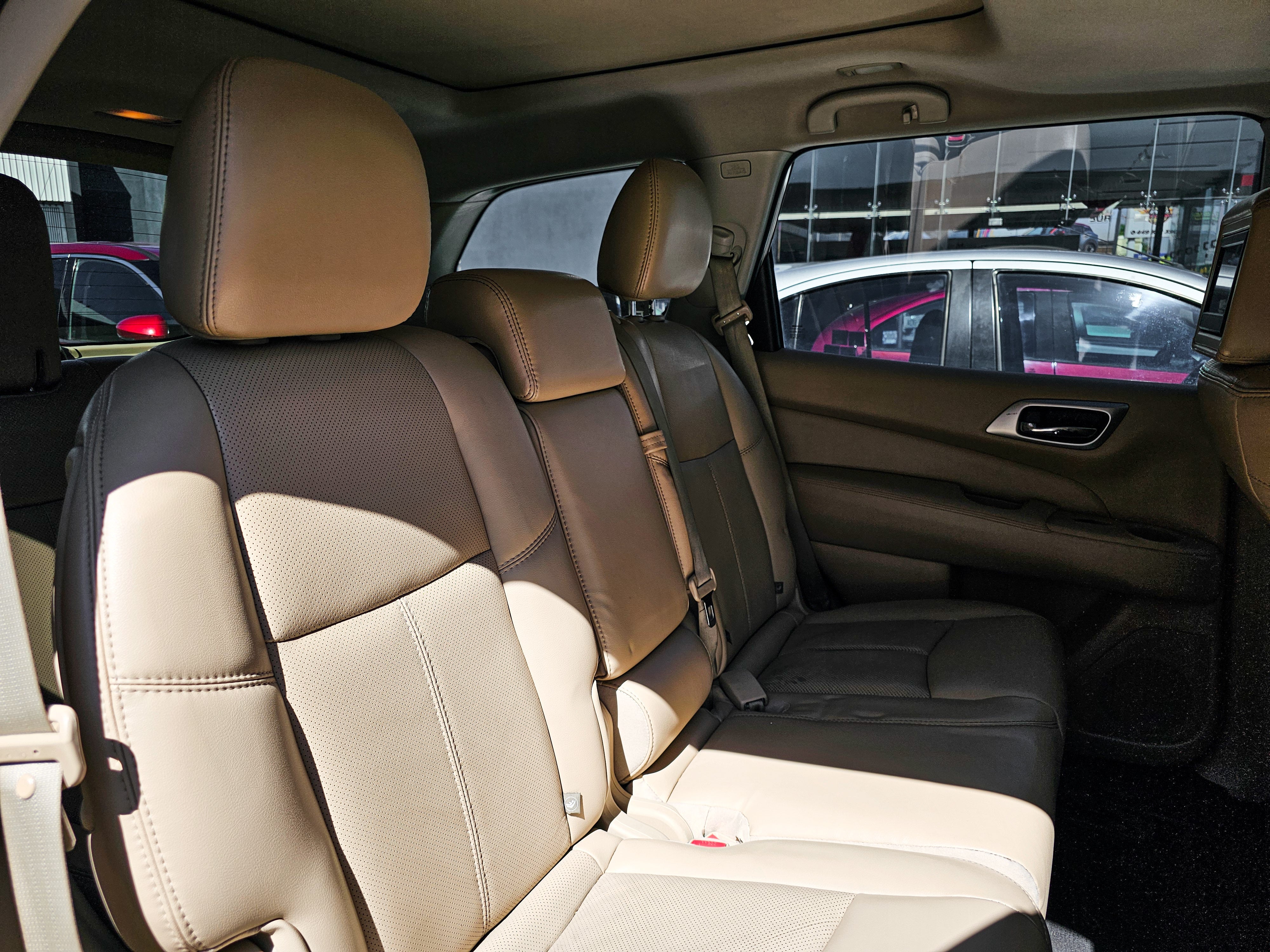 2016 Nissan USADOS Pathfinder 3.5 Exclusive At