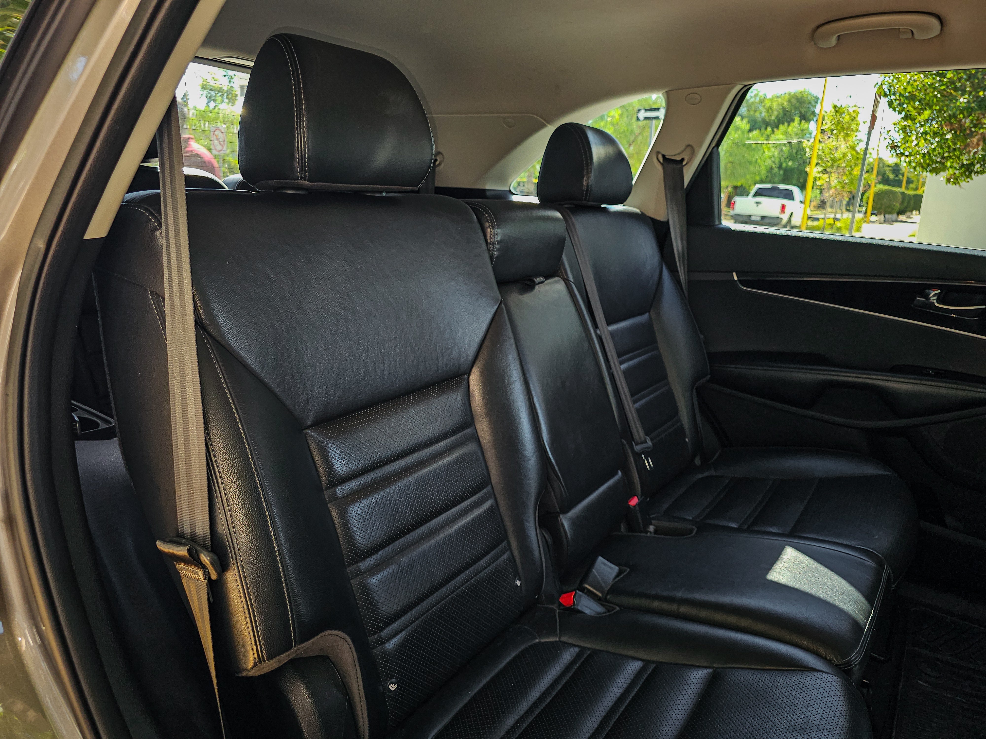 2019 Kia USADOS Sorento 2.4 L4 EX Piel 7 Pasajeros At