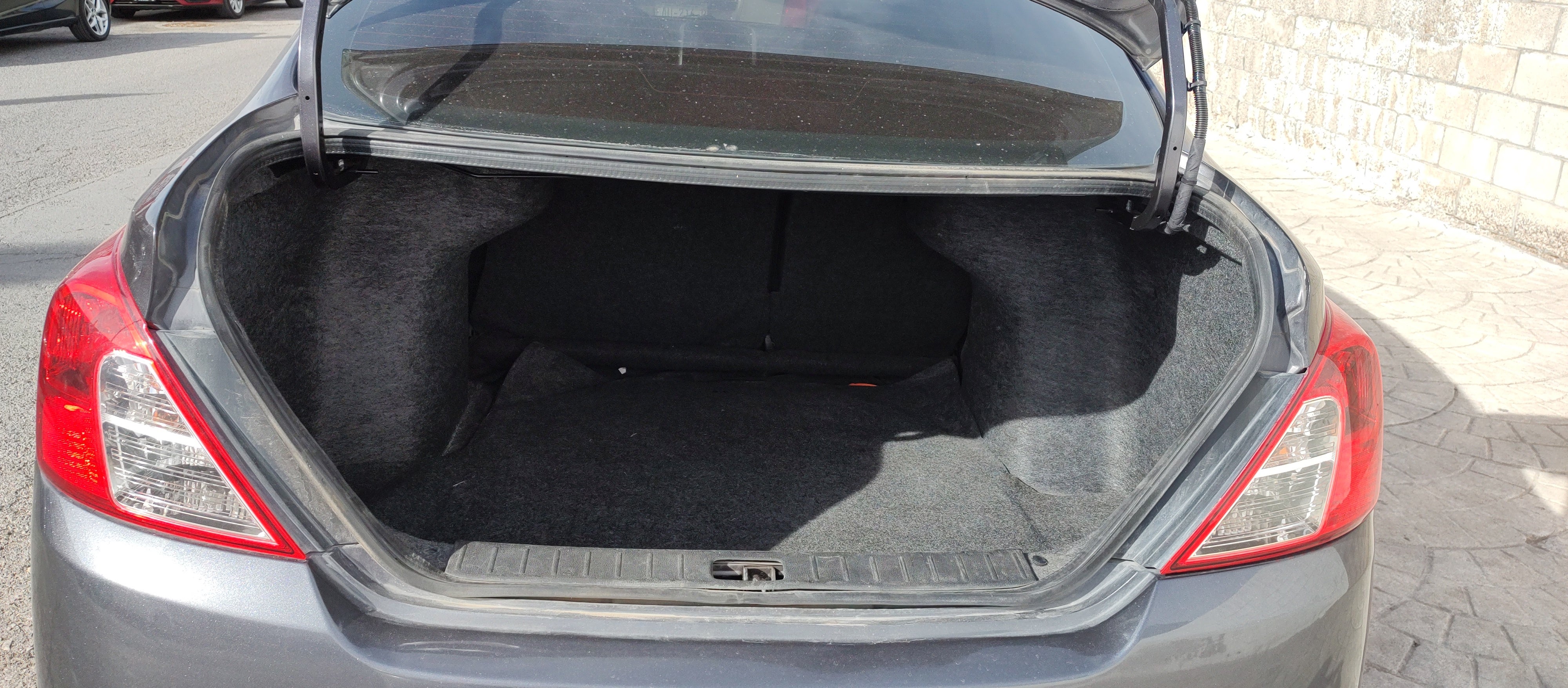 2019 Nissan VERSA 4 PTS ADVANCE TA A/AC VE F NIEBLA RA-16