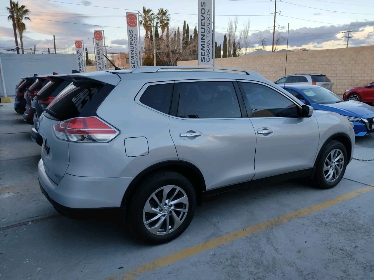 2016 Nissan X-TRAIL 5 PTS ADVANCE CVT CD QC 5 PAS RA-18