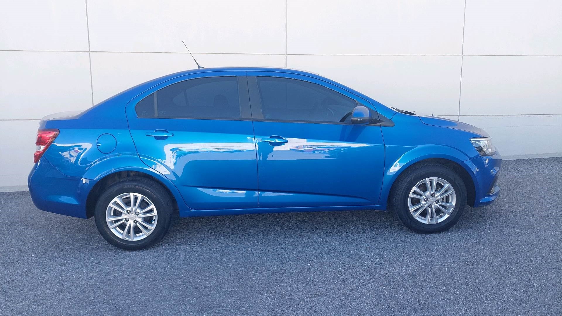 2017 Chevrolet SONIC 4 PTS LT TM5 AAC VE BA RA-15