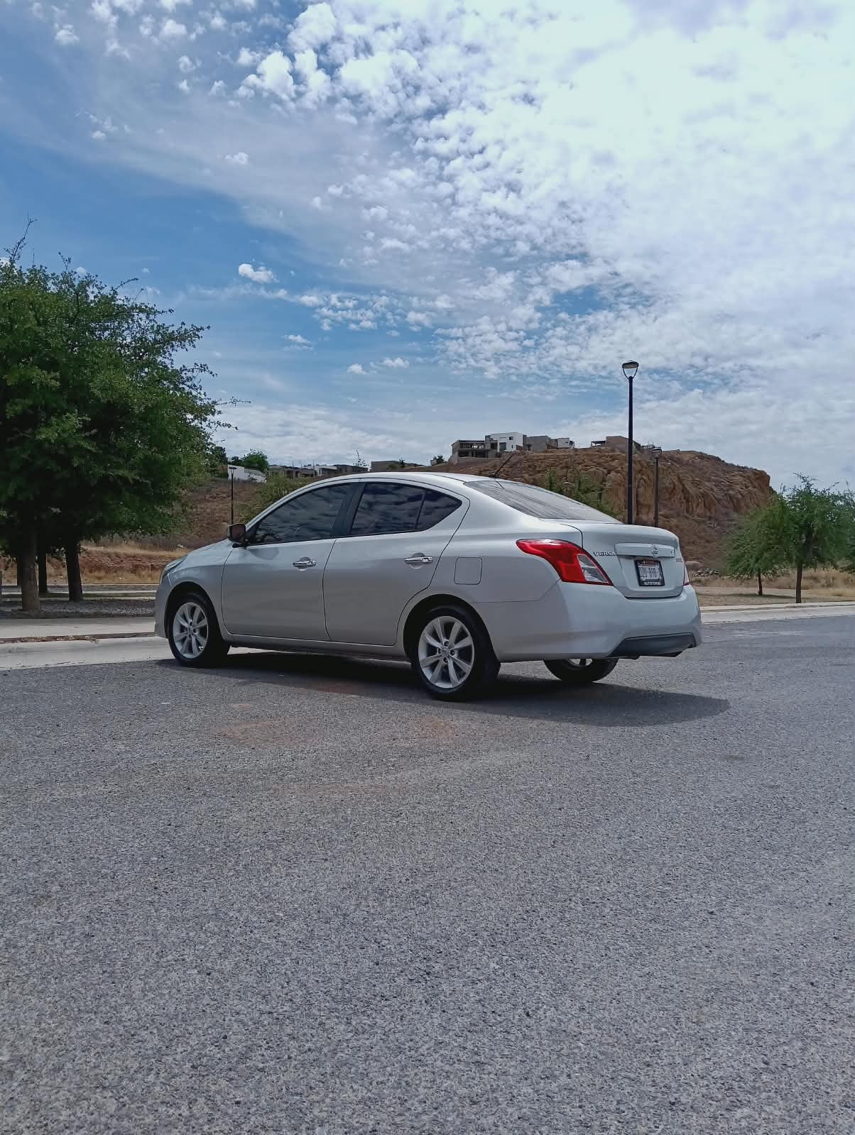 2018 Nissan VERSA 4 PTS ADVANCE TA AAC VE F NIEBLA RA-16