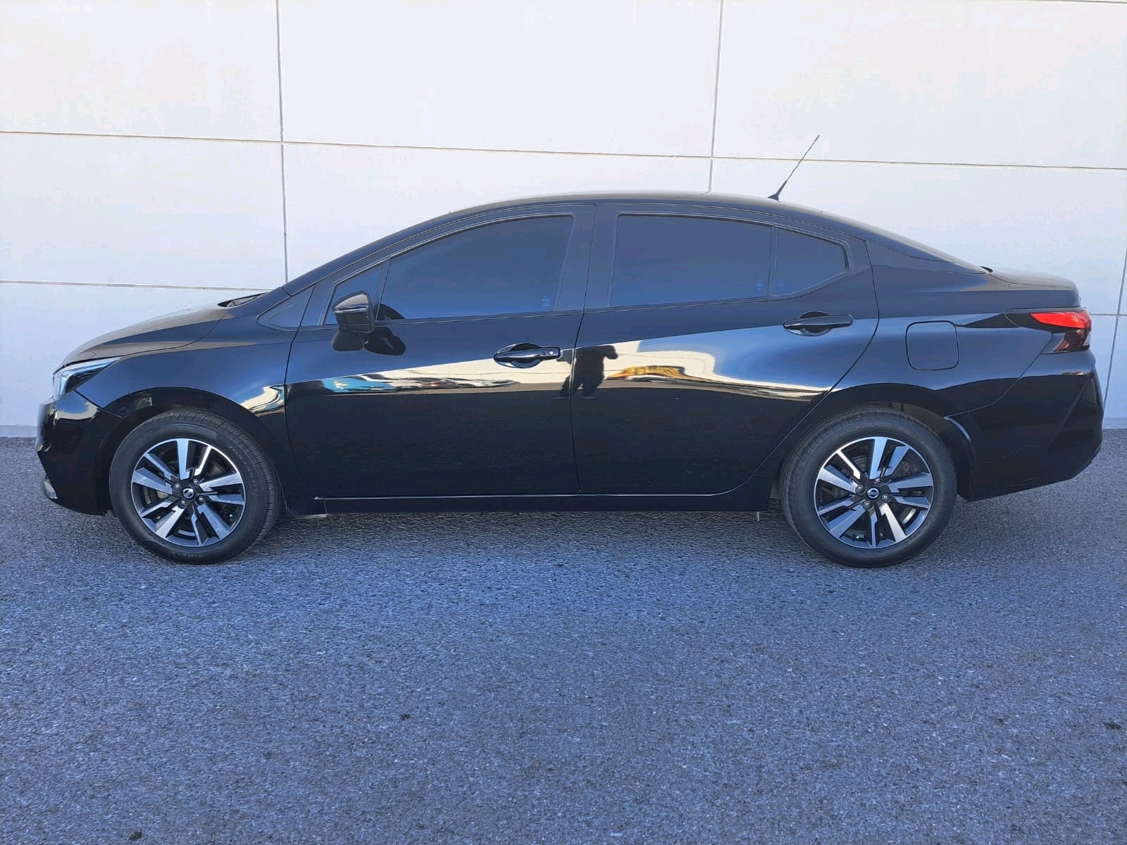 2020 Nissan VERSA 4 PTS ADVANCE TM5 AAC VE F NIEBLA RA-16