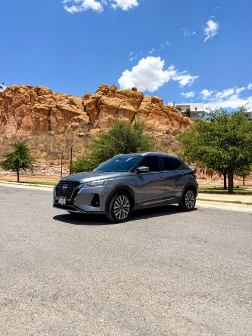 2023 Nissan KICKS 5 PTS PLATINUM 16L TA AAC AUT PIEL GPS RA-18