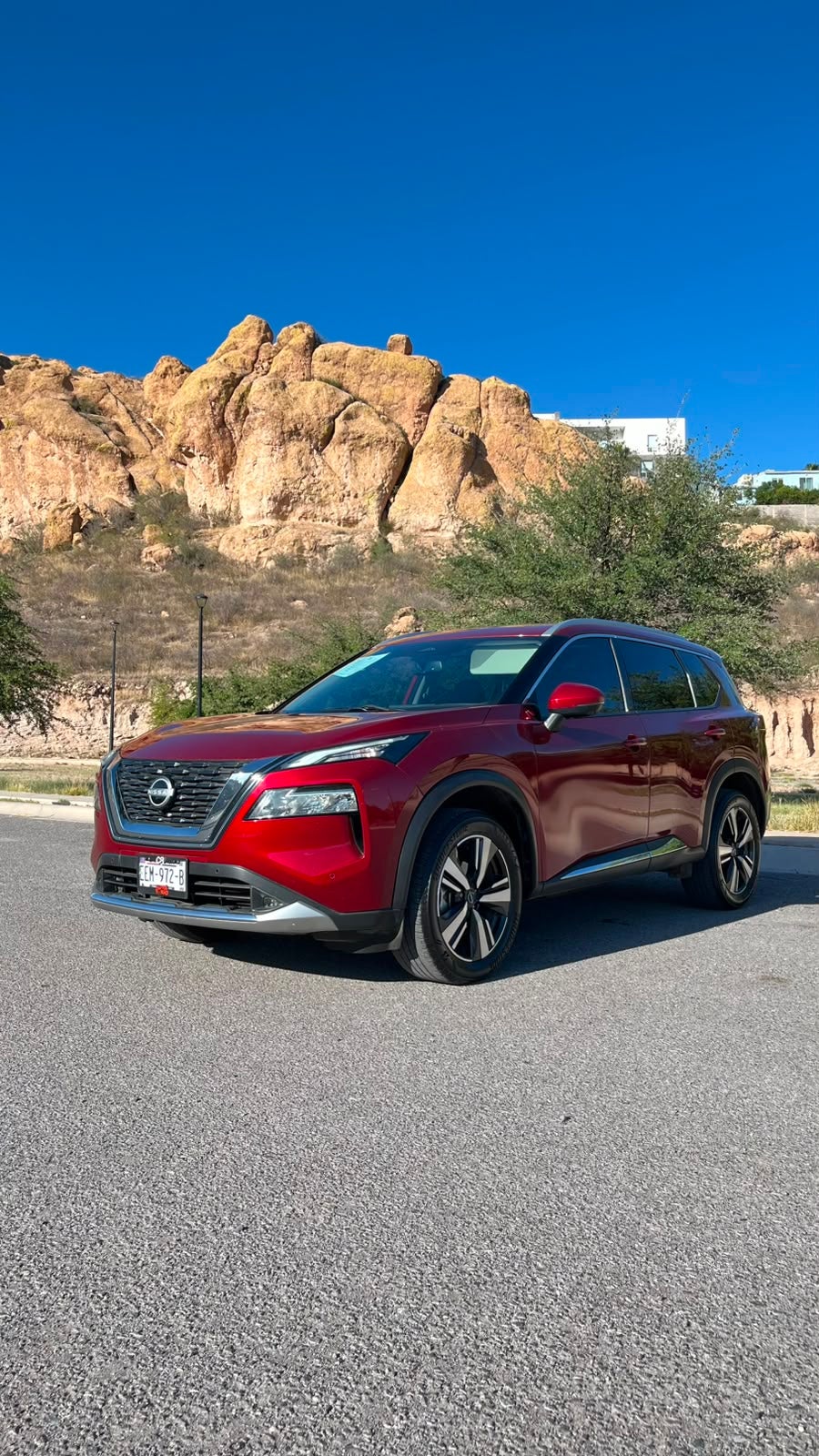 2023 Nissan X-TRAIL PLATINUM 2 FILAS