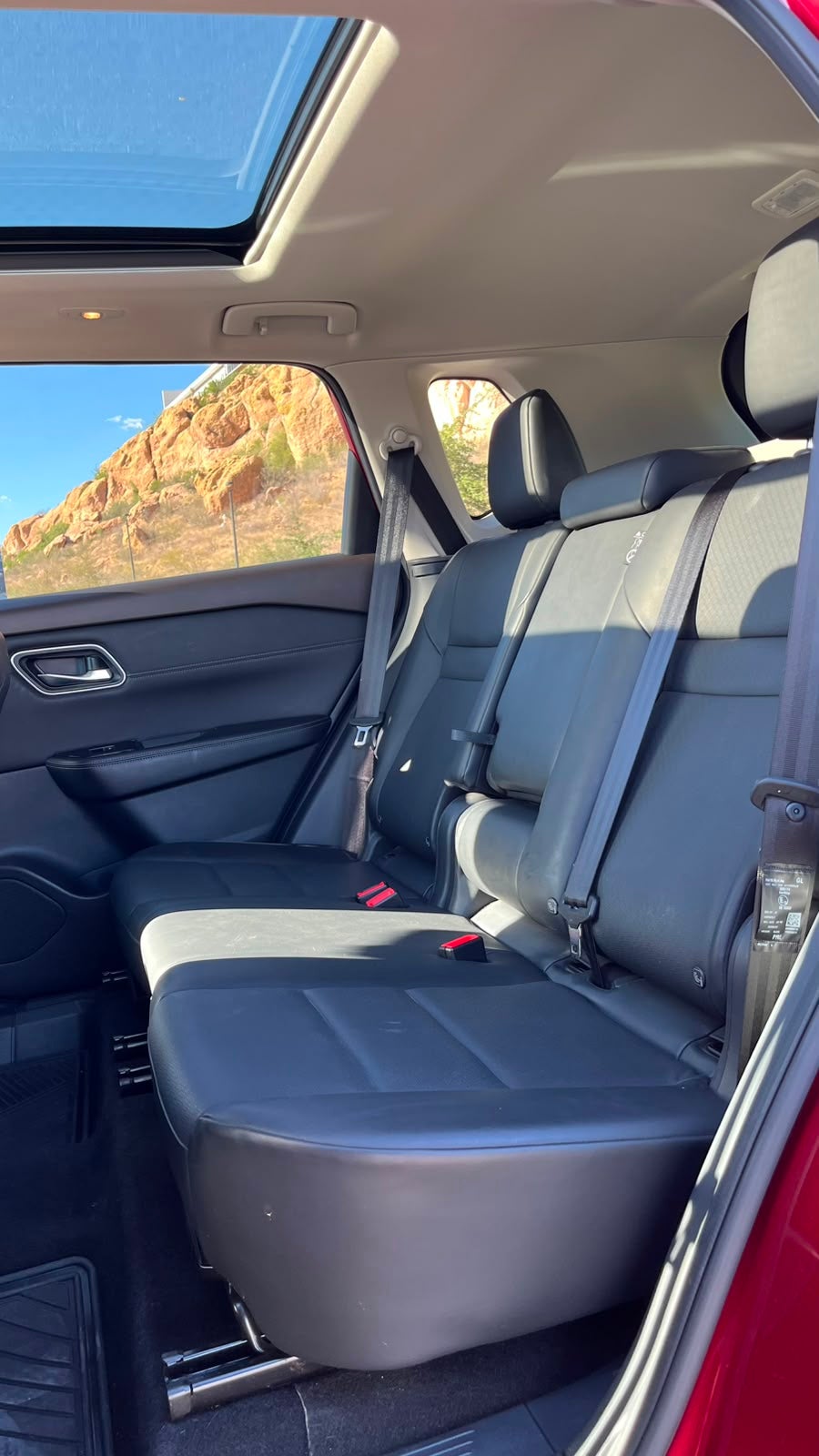 2023 Nissan X-TRAIL PLATINUM 2 FILAS