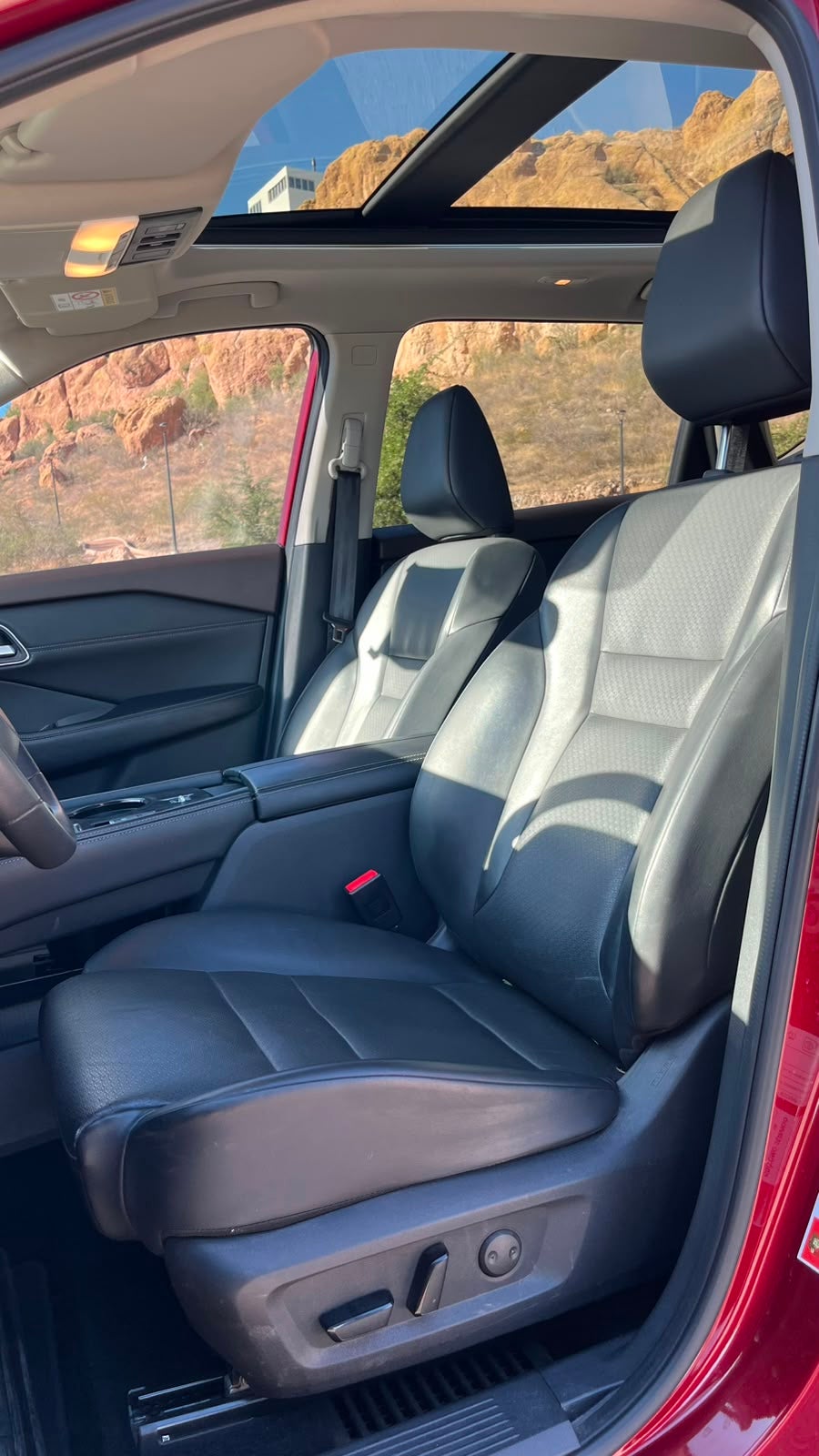 2023 Nissan X-TRAIL PLATINUM 2 FILAS