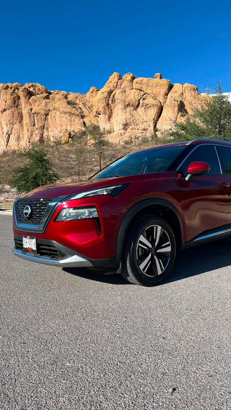2023 Nissan X-TRAIL PLATINUM 2 FILAS