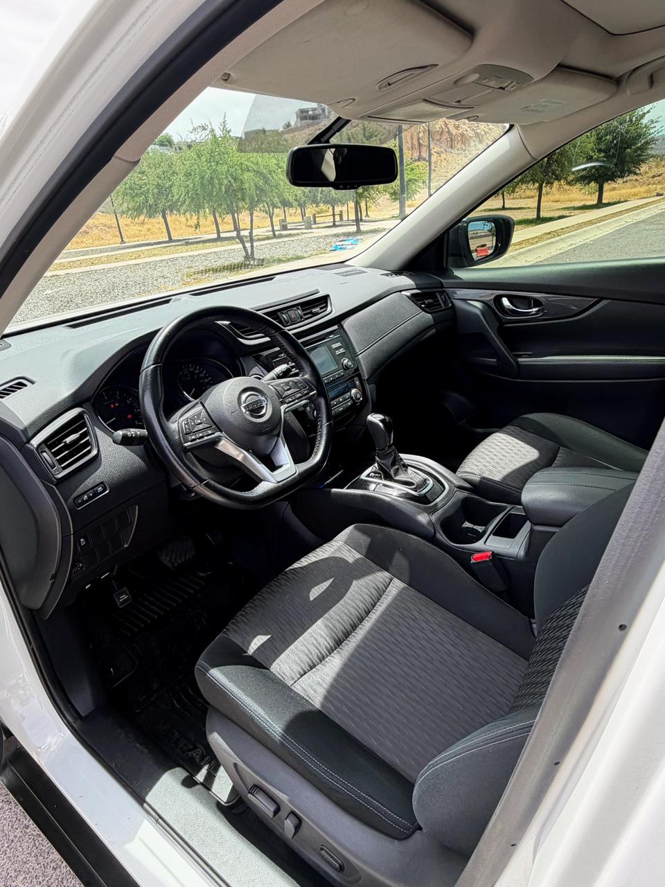 2020 Nissan X-TRAIL 5 PTS ADVANCE CVT QCP 7 PAS RA-18
