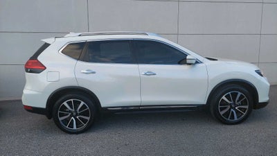 2018 Nissan X-TRAIL 5 PTS EXCLUSIVE CVT PIEL CD QC GPS 5 PAS RA-18