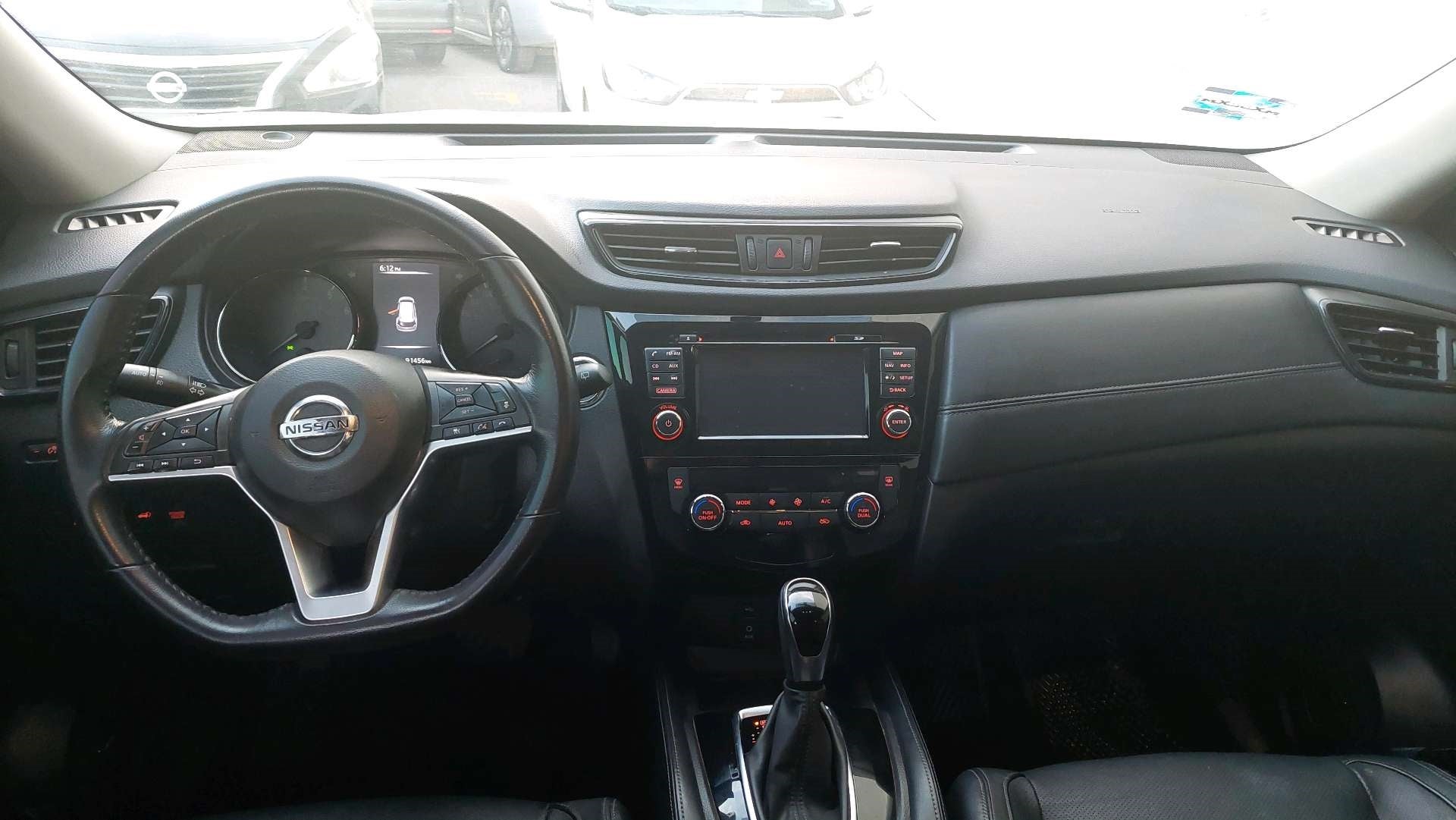 2018 Nissan X-TRAIL 5 PTS EXCLUSIVE CVT PIEL CD QC GPS 5 PAS RA-18