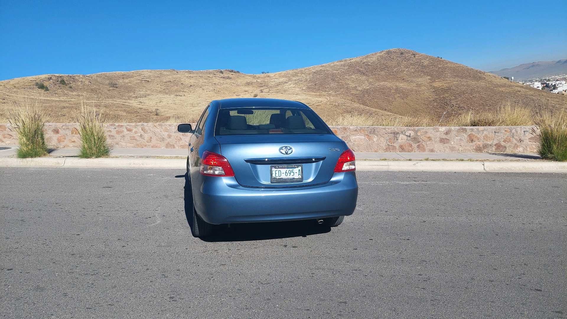 2016 Toyota YARIS 4 PTS CORE TA AAC BA R-15