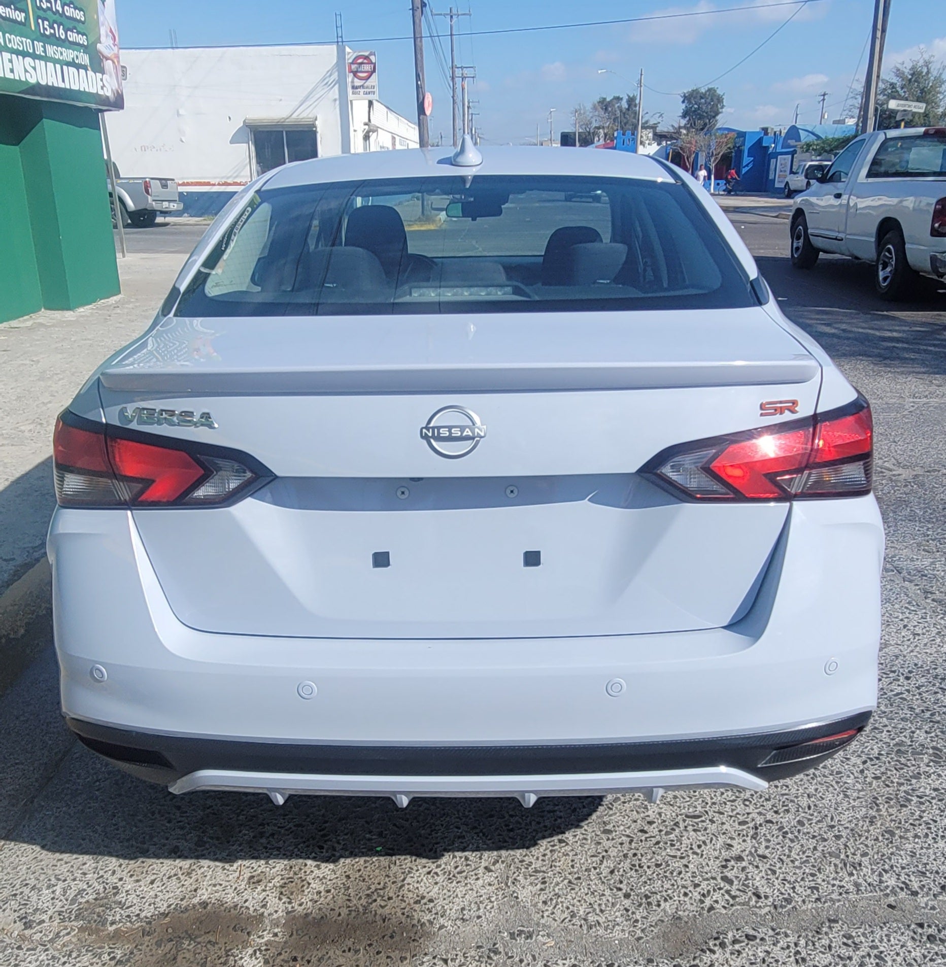 2024 Nissan VERSA 4P SR L41.6 AUT