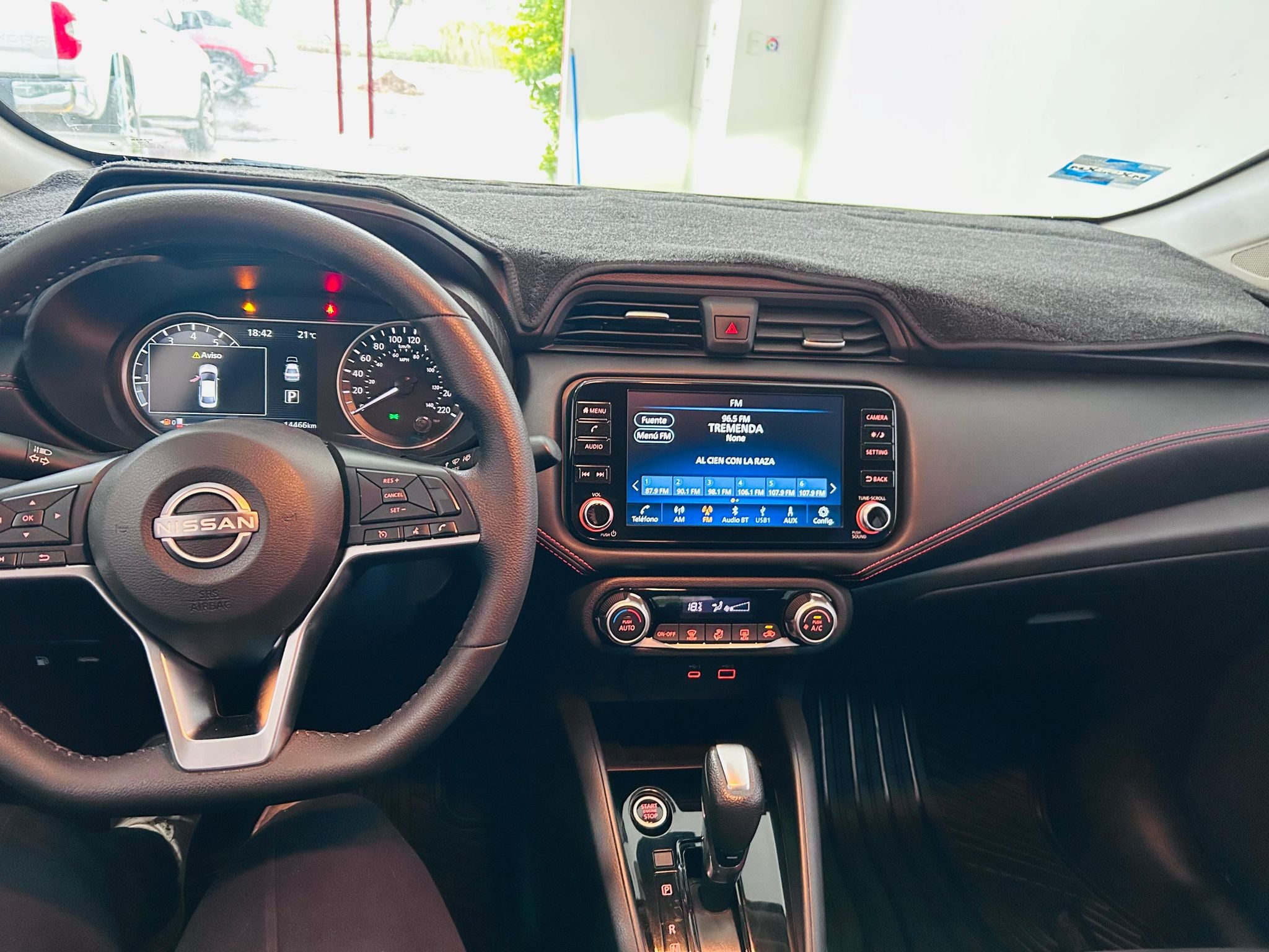 2024 Nissan VERSA 4P SR L41.6 AUT