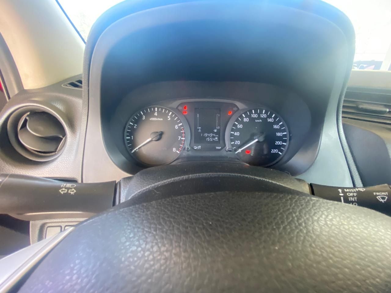 2017 Nissan NP300 4 PTS PICK-UP DOBLE CABINA S TM6 R-15