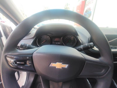 2022 Chevrolet ONIX A 4 PTS. LS 1.0T TM5 AA. BA R-15