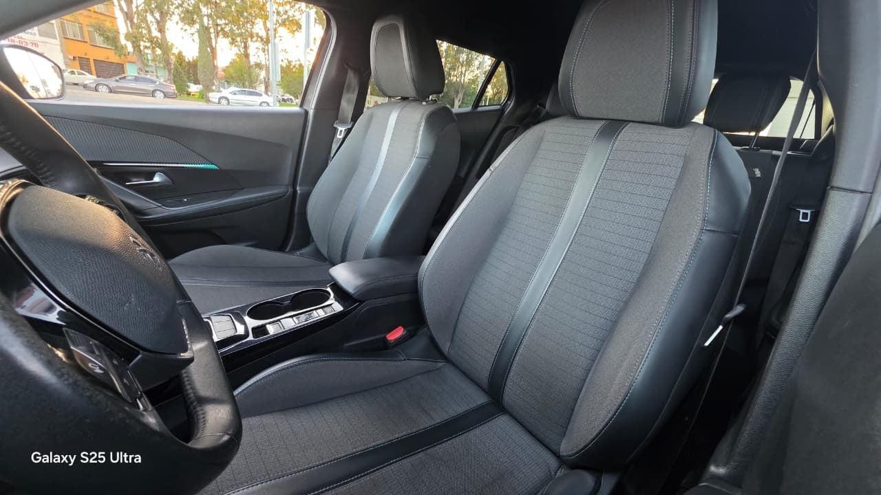 2023 PEUGEOT 2008 5 PTS ALLURE 12T 130 HP TA RA-17