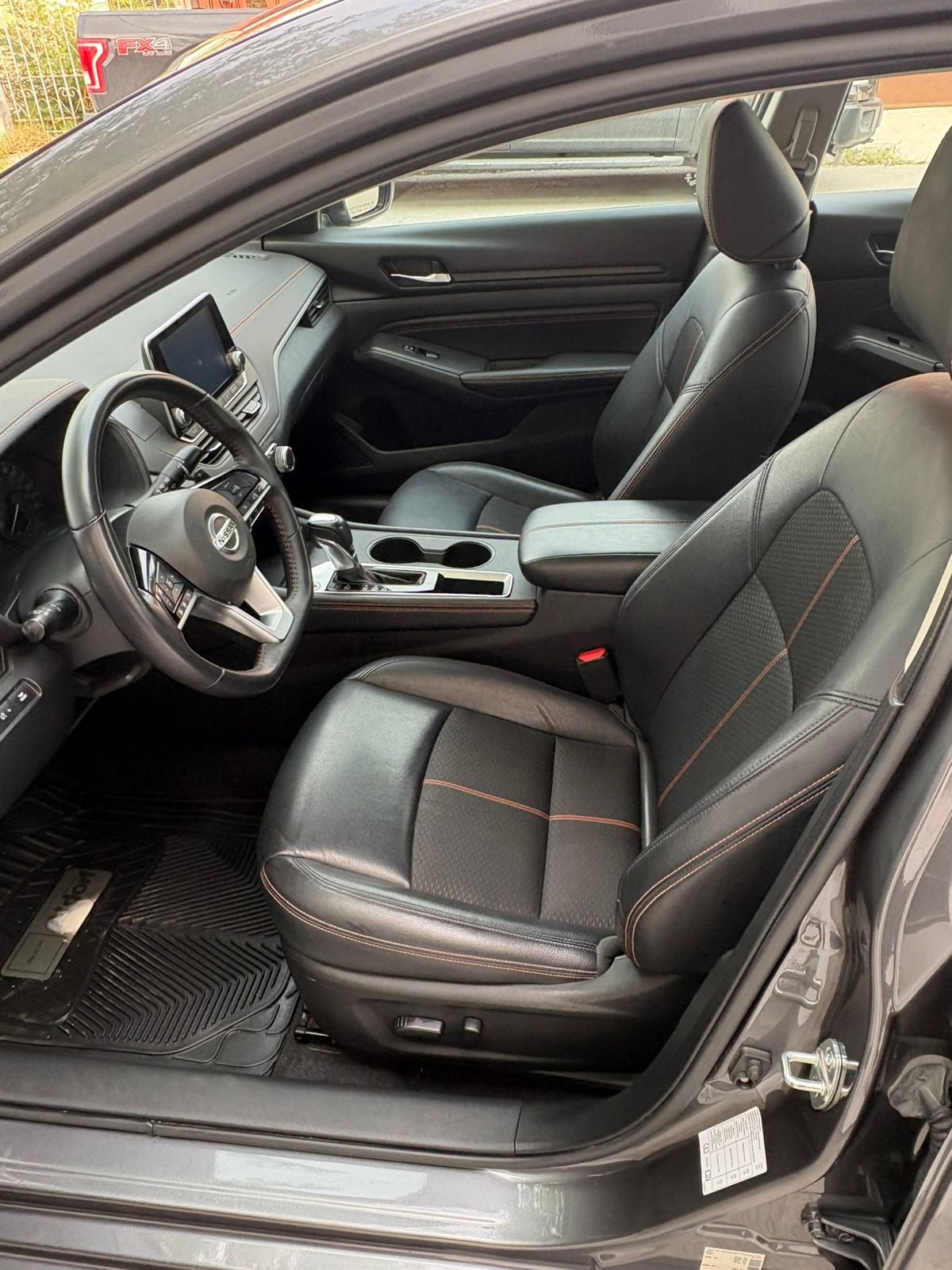 2021 Nissan Altima 4 pts. SR, 2.0T, CVT, a/ac., VE del., RA-19