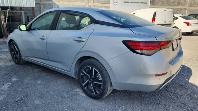 2024 Nissan Sentra 4 pts. Advance, TM6, a/ac., f. niebla, RA-16