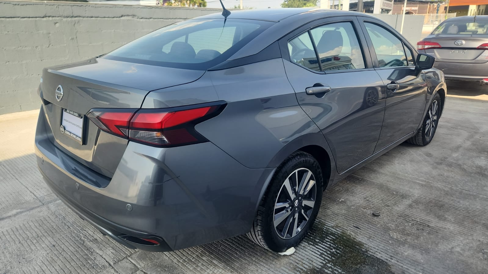 2021 Nissan Versa ADVANCE CVT