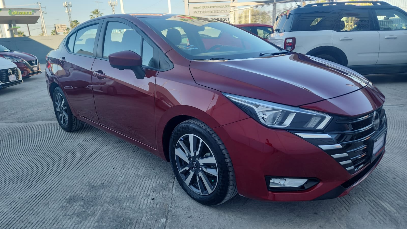 2023 Nissan Versa advance cvt