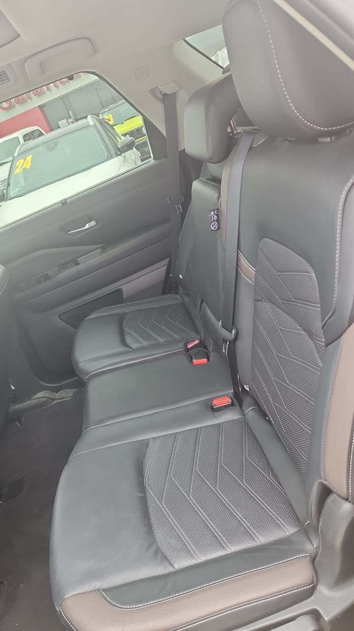 2023 Nissan Pathfinder VUD 5 pts. Platinum, 3.5l, TA, piel premium, RA-20, 4x4 (línea nueva)