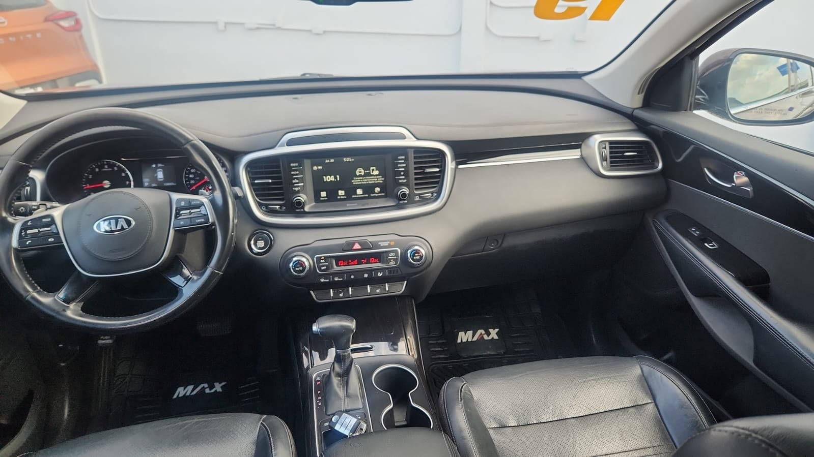 2019 Kia Sorento VUD 5 pts. EX, L4, TA, a/ac., piel, 7 pas., RA-18