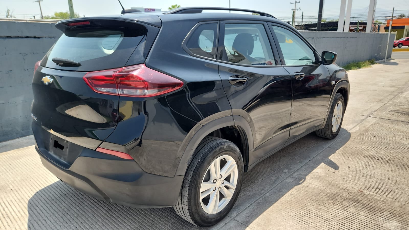 2023 Chevrolet Tracker VUD 5 pts. LT, 1.2T, TA, f. niebla, RA-17