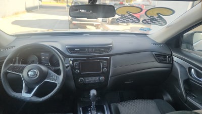 2022 Nissan X-Trail VUD 5 pts. Sense, TA, 5 pas., RA-17 (línea anterior)